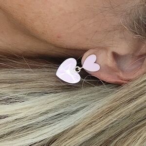 BUBBLEGUM PINK DOUBLE HEART DROP EARRINGS